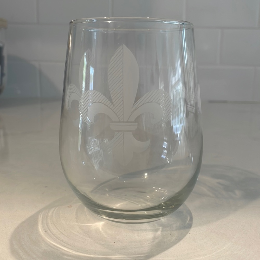 Mignon Faget Fleur De Lis Wine Glasses